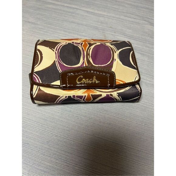Coach Ashley scarf print compact clutch wallet - Picture 1 of 12